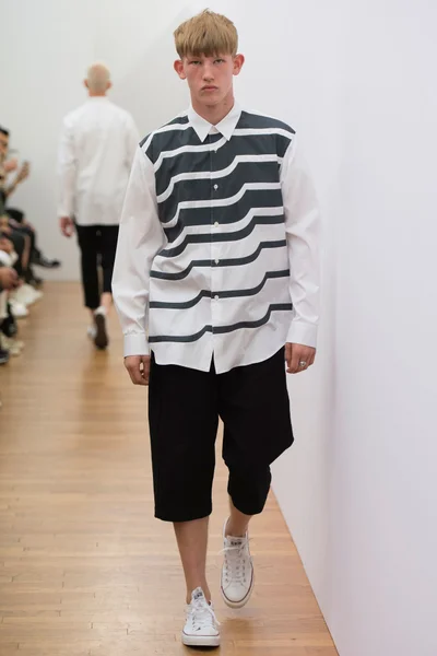 Look 35